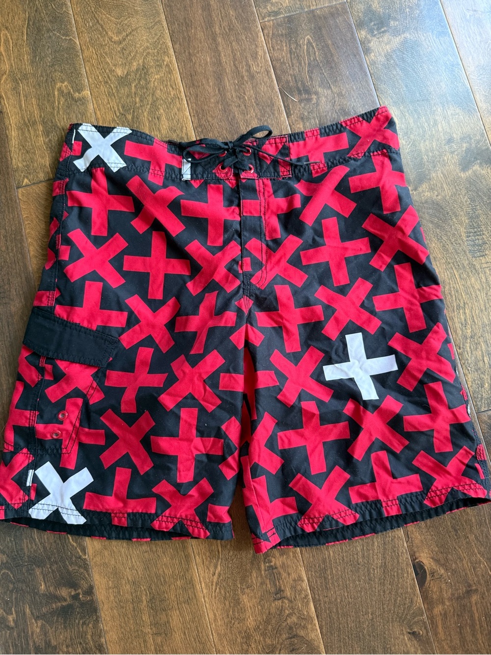 Mossimo Supply Co. Ref & Black Swim Boatd Shorts